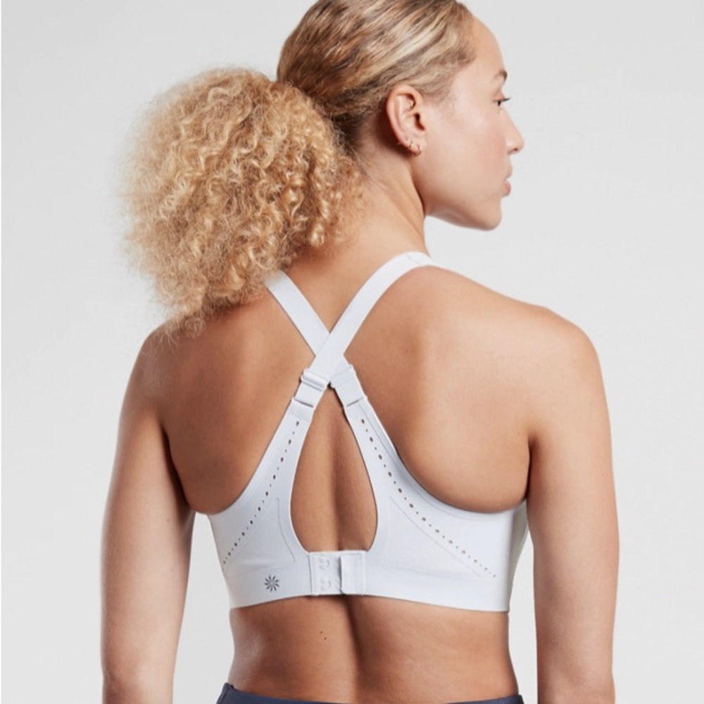 ATHLETA Phenomena Snowfall Blue Sport Bra Size 32D